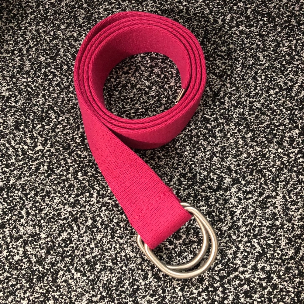 Women’s pink belt 1.5 inch wide canvas webbing strap 45” long D ring closure